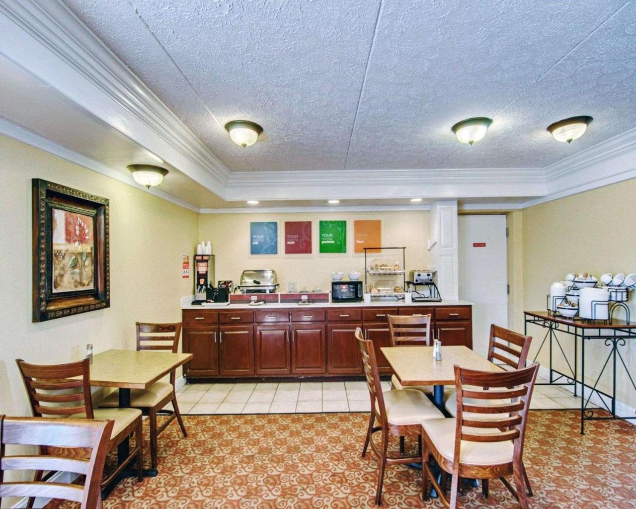 Comfort Inn Near Martinsville Speedway Eksteriør billede