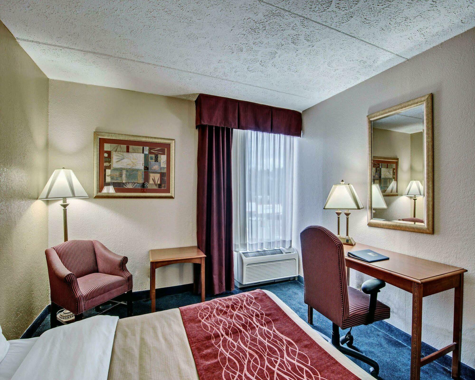 Comfort Inn Near Martinsville Speedway Eksteriør billede
